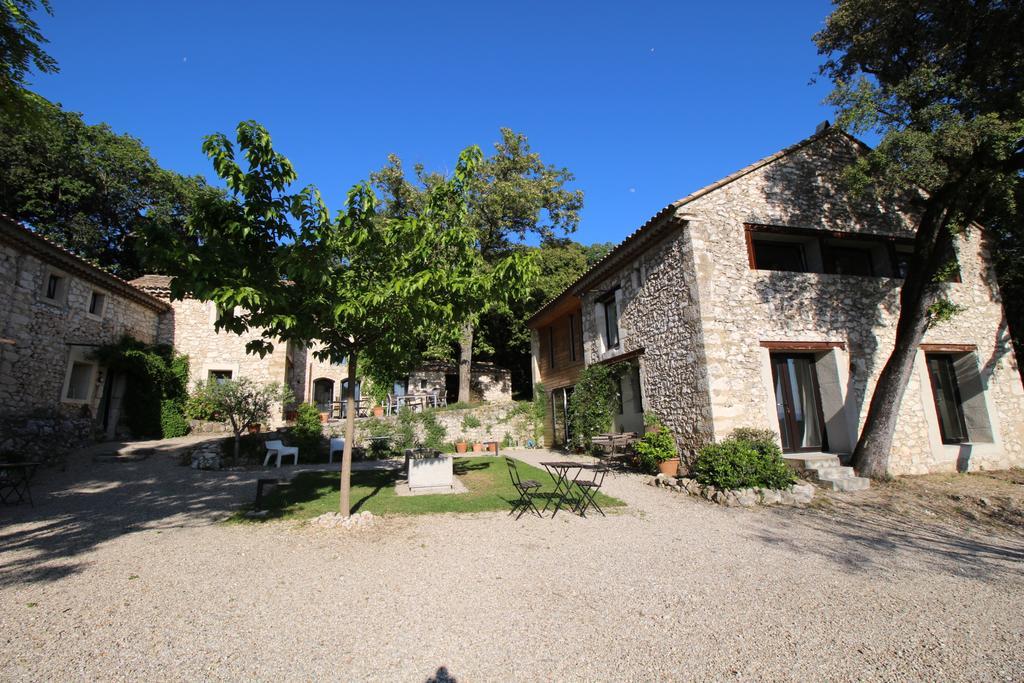 Les Esplanes Bed and Breakfast La Garde-Adhémar Eksteriør billede